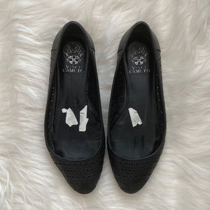 Vince Camuto black flats size 7